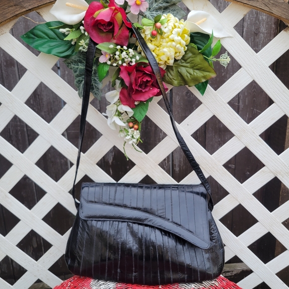 Vintage Genuine EEL skin heels & purse combo! 🤩 - Picture 6 of 13